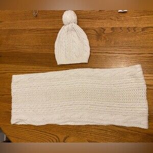 New York and Company white shimmer Hat and Infinity Scarf Set